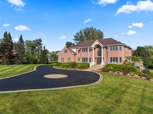 121 Florence Avenue, Inverness, IL 60010