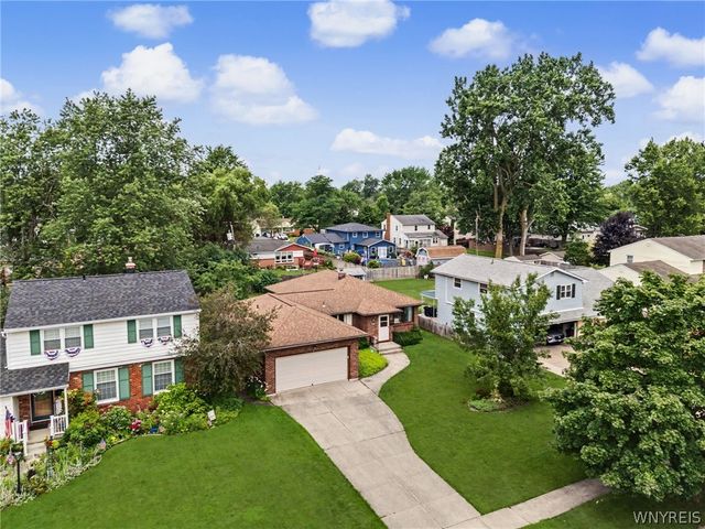 86 Mahogany Drive, Amherst, NY 14221