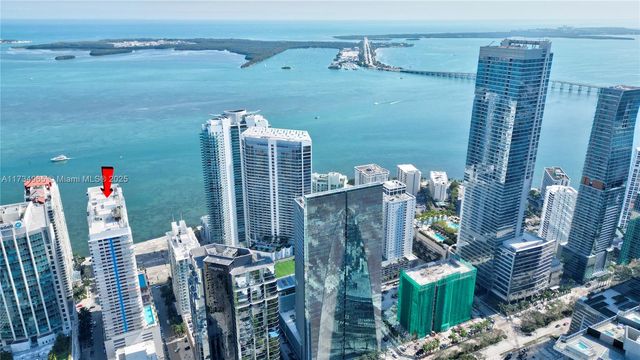 1200 Brickell Bay Dr 2514, Miami, FL 33131