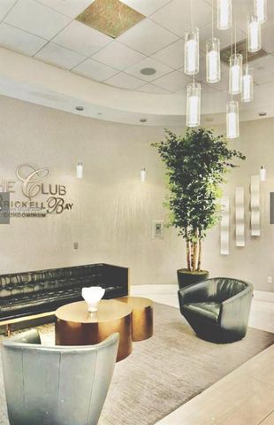 1200 Brickell Bay Dr 2514, Miami, FL 33131