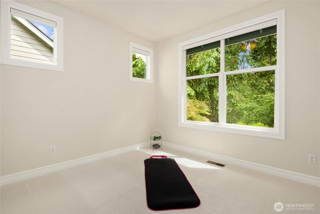 24253 NE Vine Maple Way, Redmond, WA 98053