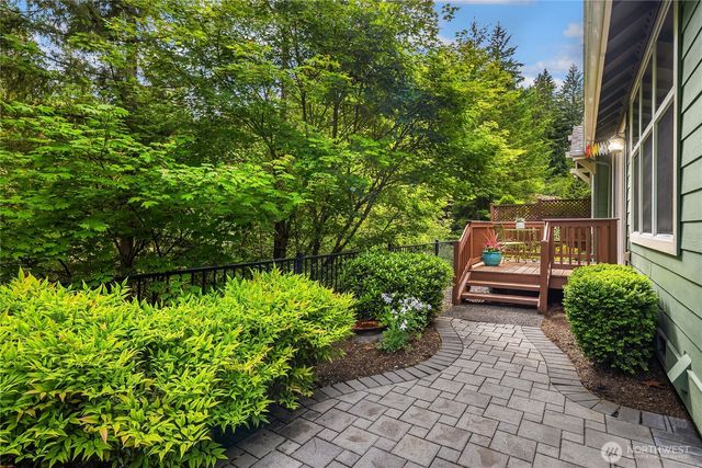 24253 NE Vine Maple Way, Redmond, WA 98053