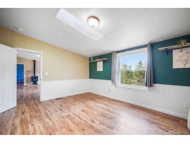 696 Calle De La Nieva, Florissant, CO 80816