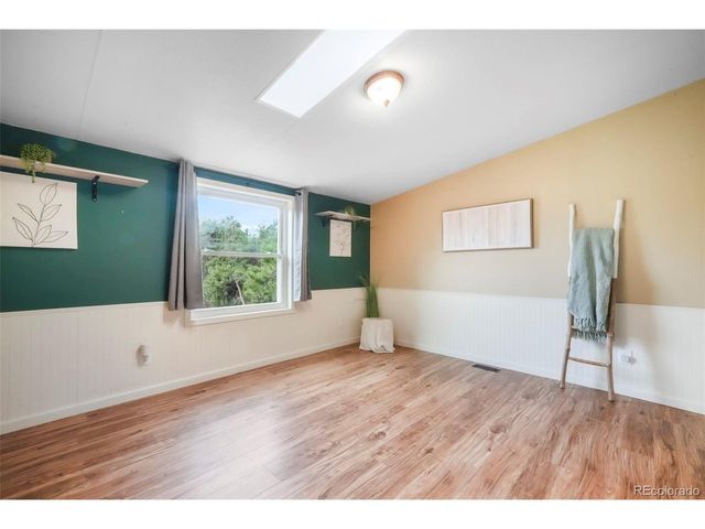 696 Calle De La Nieva, Florissant, CO 80816