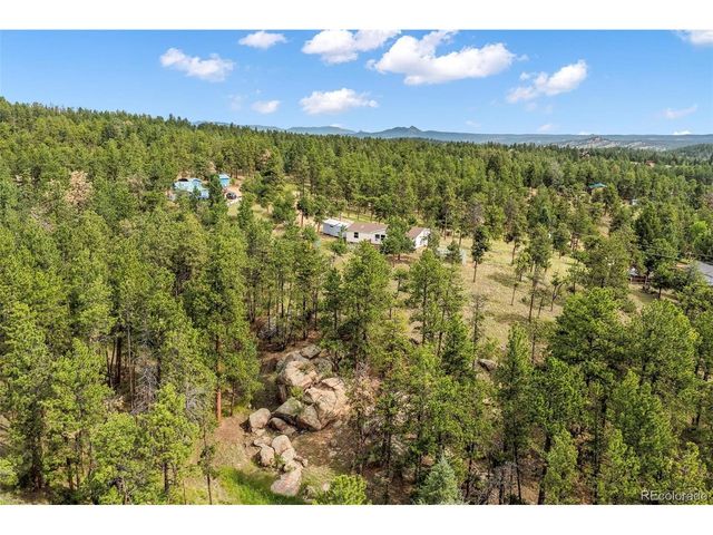 696 Calle De La Nieva, Florissant, CO 80816