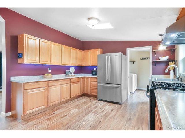696 Calle De La Nieva, Florissant, CO 80816