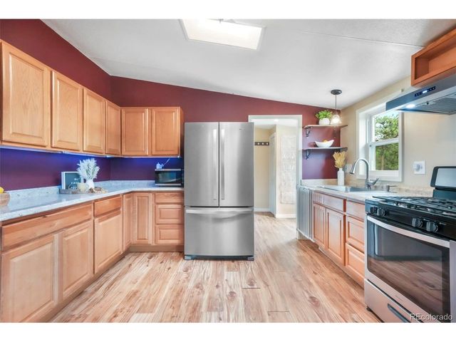 696 Calle De La Nieva, Florissant, CO 80816