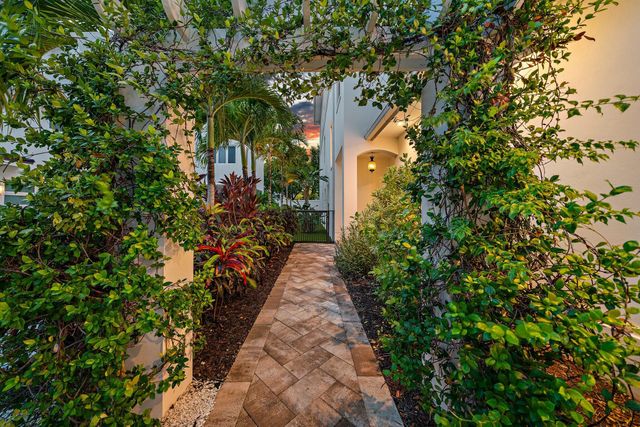 481 OCEAN RIDGE Way, Juno Beach, FL 33408
