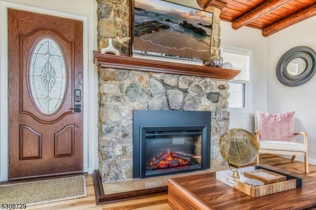 16 Oak Pkwy, Sparta Twp., NJ 07871