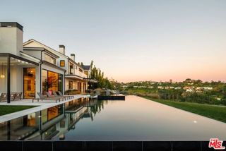 890 Linda Flora Drive, Los Angeles, CA 90049