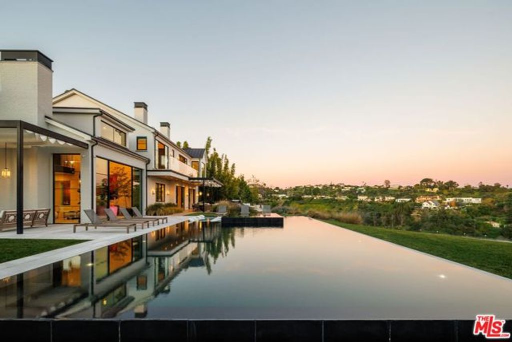 890 Linda Flora Drive, Los Angeles, CA 90049