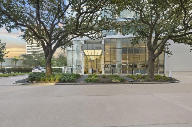 4521 San Felipe Street 2204, Houston, TX 77027