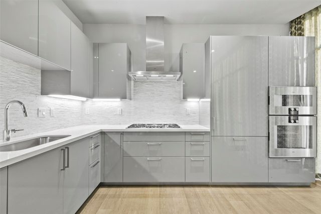 4521 San Felipe Street 2204, Houston, TX 77027