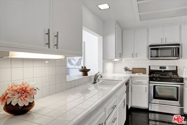 7920 Anise Avenue 1, Los Angeles, CA 90045