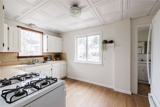 190 Lattimore Road, Rochester, NY 14620