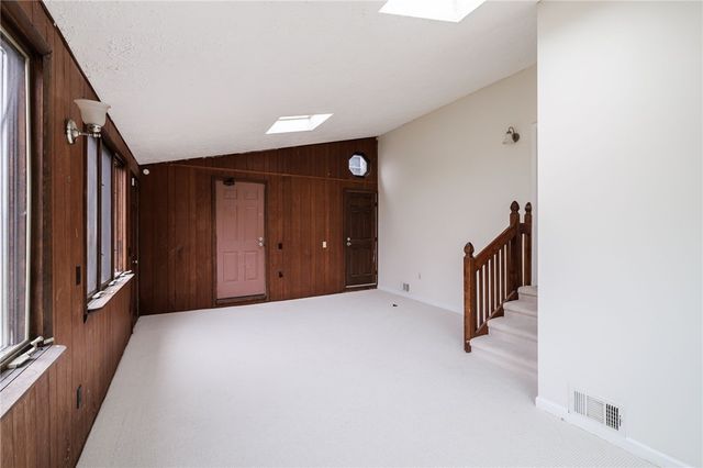 190 Lattimore Road, Rochester, NY 14620