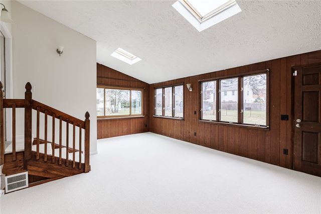 190 Lattimore Road, Rochester, NY 14620