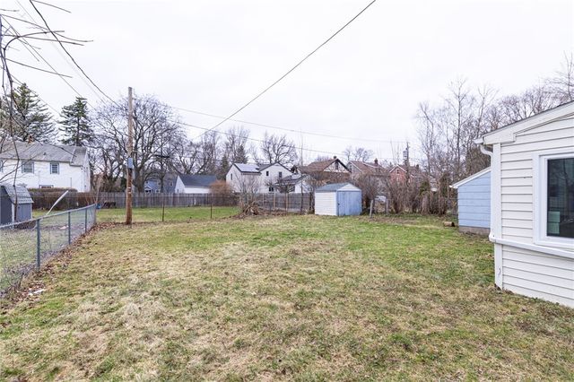 190 Lattimore Road, Rochester, NY 14620