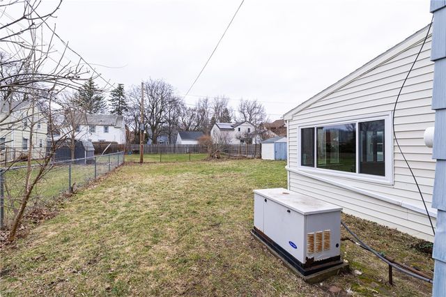 190 Lattimore Road, Rochester, NY 14620