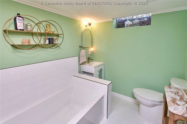 2005 Huber Road, Charleston, WV 25314