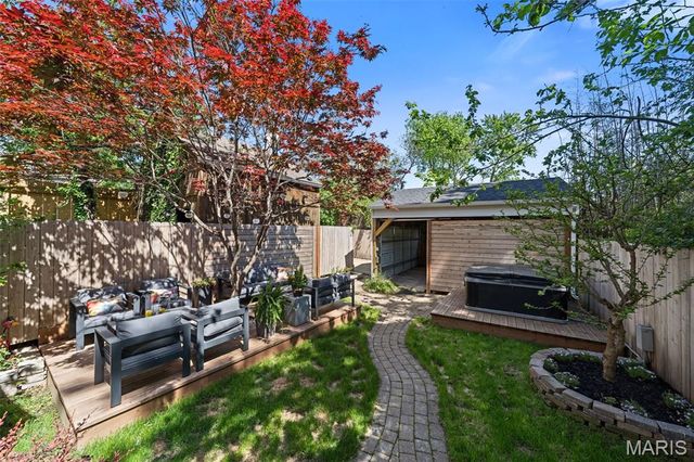 336 N Newstead Avenue, St Louis, MO 63108