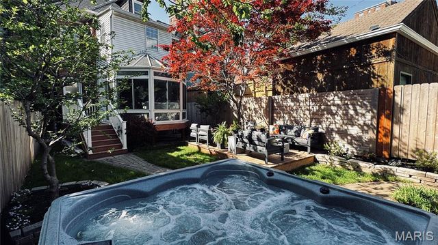 336 N Newstead Avenue, St Louis, MO 63108