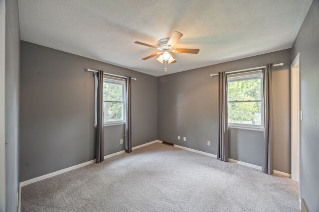 8500 Prairie Avenue, Urbandale, IA 50322