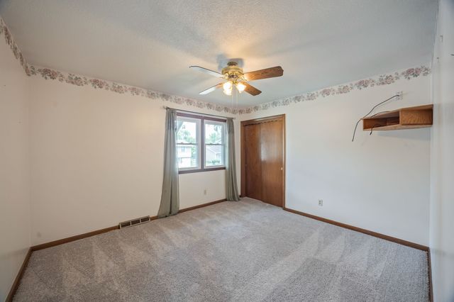 8500 Prairie Avenue, Urbandale, IA 50322