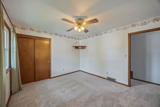 8500 Prairie Avenue, Urbandale, IA 50322