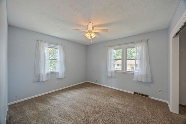 8500 Prairie Avenue, Urbandale, IA 50322