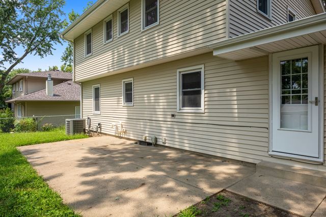 8500 Prairie Avenue, Urbandale, IA 50322