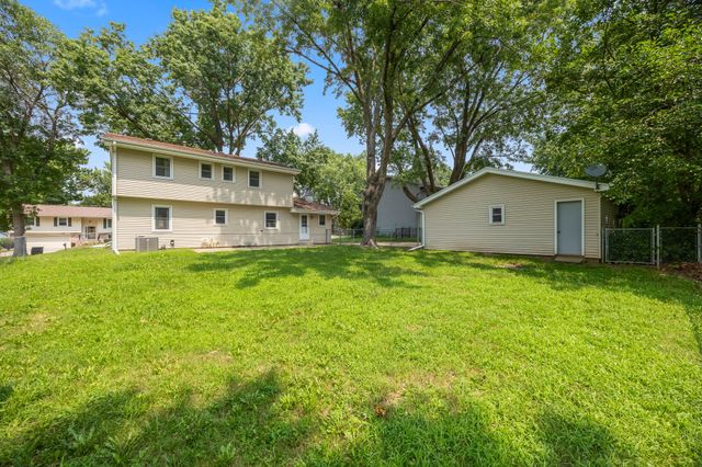 8500 Prairie Avenue, Urbandale, IA 50322
