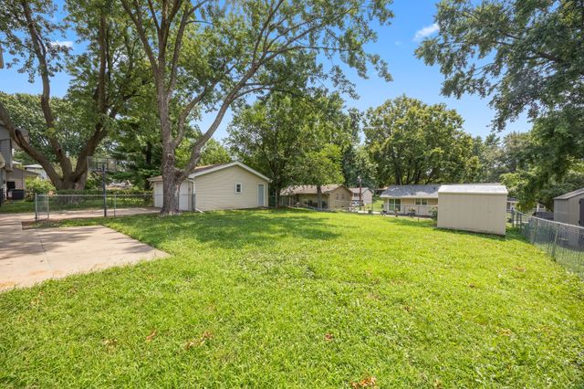 8500 Prairie Avenue, Urbandale, IA 50322