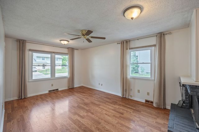8500 Prairie Avenue, Urbandale, IA 50322