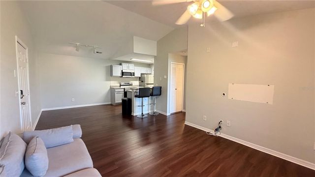 8849 LATREC AVENUE 4202, Orlando, FL 32819
