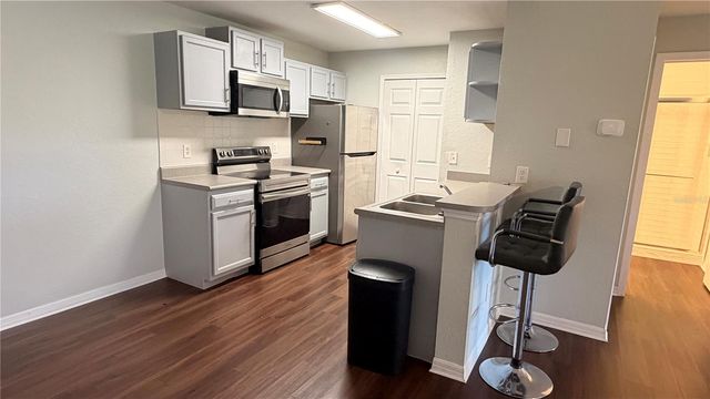 8849 LATREC AVENUE 4202, Orlando, FL 32819