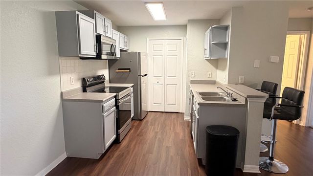 8849 LATREC AVENUE 4202, Orlando, FL 32819