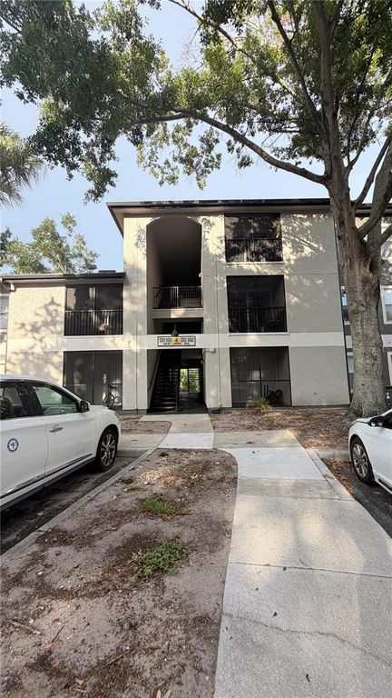 8849 LATREC AVENUE 4202, Orlando, FL 32819