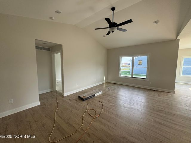 1304 Limerick Lane, Waterville, OH 43566