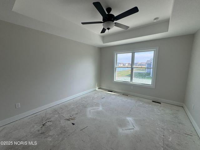 1304 Limerick Lane, Waterville, OH 43566