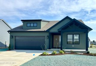 1304 Limerick Lane, Waterville, OH 43566