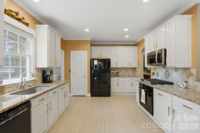 8027 Silver Jade Lane, Denver, NC 28037