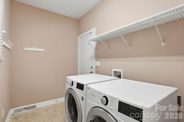 8027 Silver Jade Lane, Denver, NC 28037