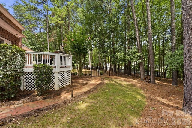 8027 Silver Jade Lane, Denver, NC 28037