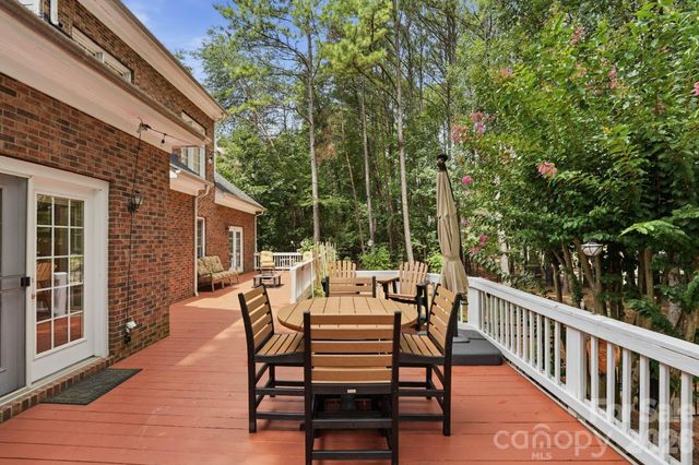 8027 Silver Jade Lane, Denver, NC 28037
