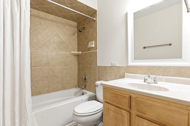 16419 Woodlawn West Avenue, South Holland, IL 60473