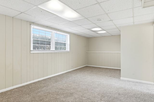 16419 Woodlawn West Avenue, South Holland, IL 60473