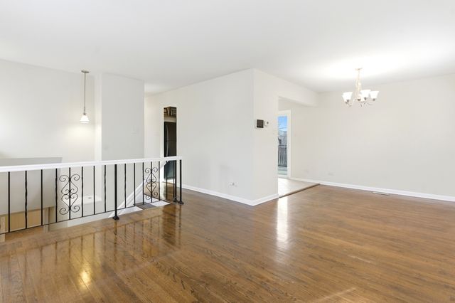 16419 Woodlawn West Avenue, South Holland, IL 60473