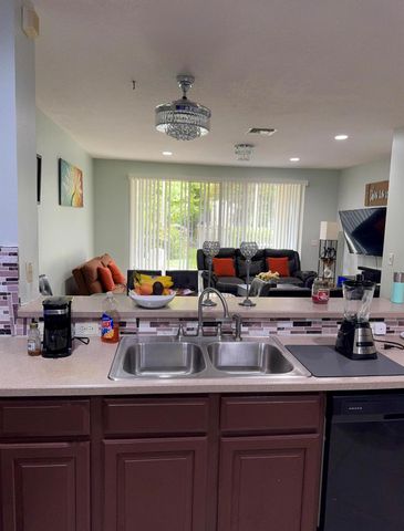 8054 Bellagio Lane, Boynton Beach, FL 33472
