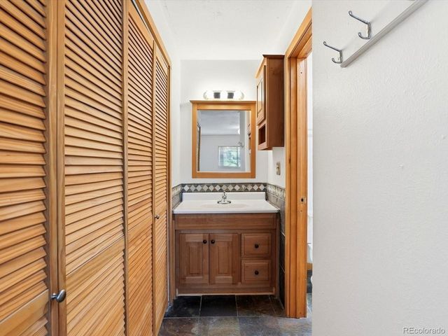 695 Manhattan Dr 109, Boulder, CO 80303